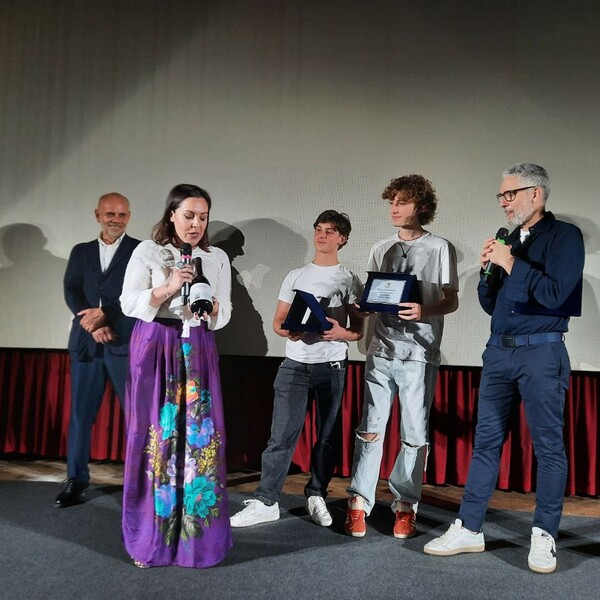 Beppe Fiorello, Samuele Segreto E Gabriele Pizzurro Con Lo Sponsor Citra Vini